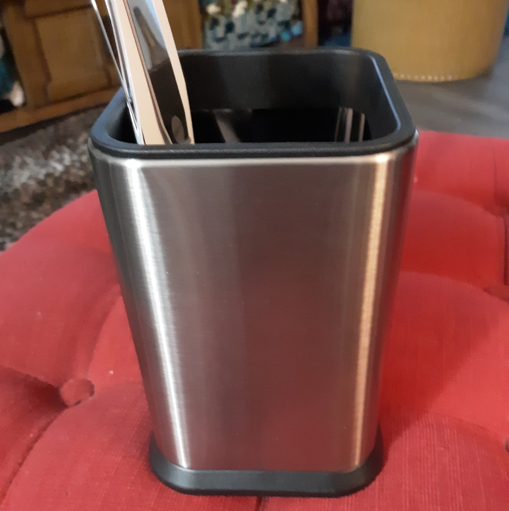 WILTON SPATULAS IN STORAGE CASE FOR UTENSILS - Picture 3 of 3